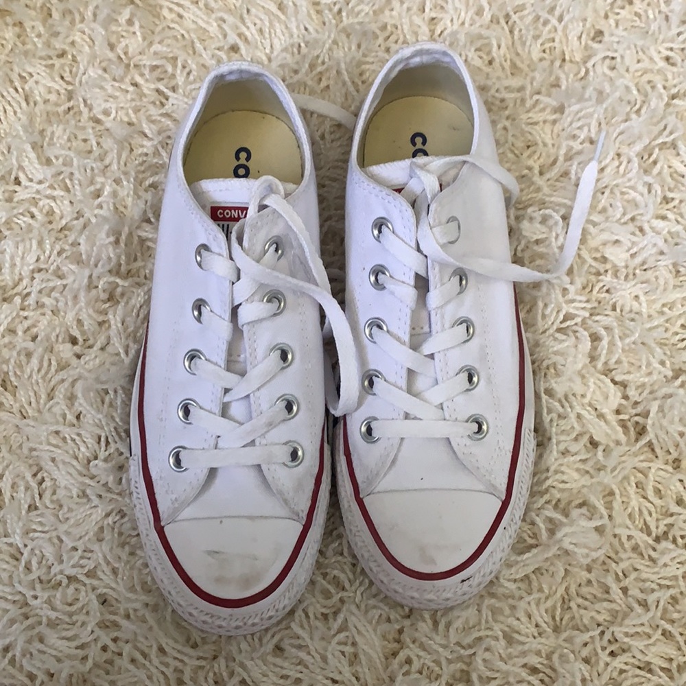 White converse - Picture 3 of 4